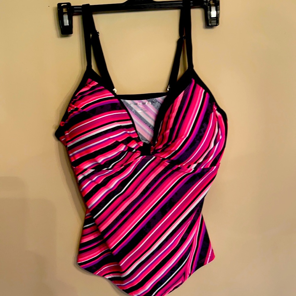 Free Country Tankini Top. Size L (12/14).